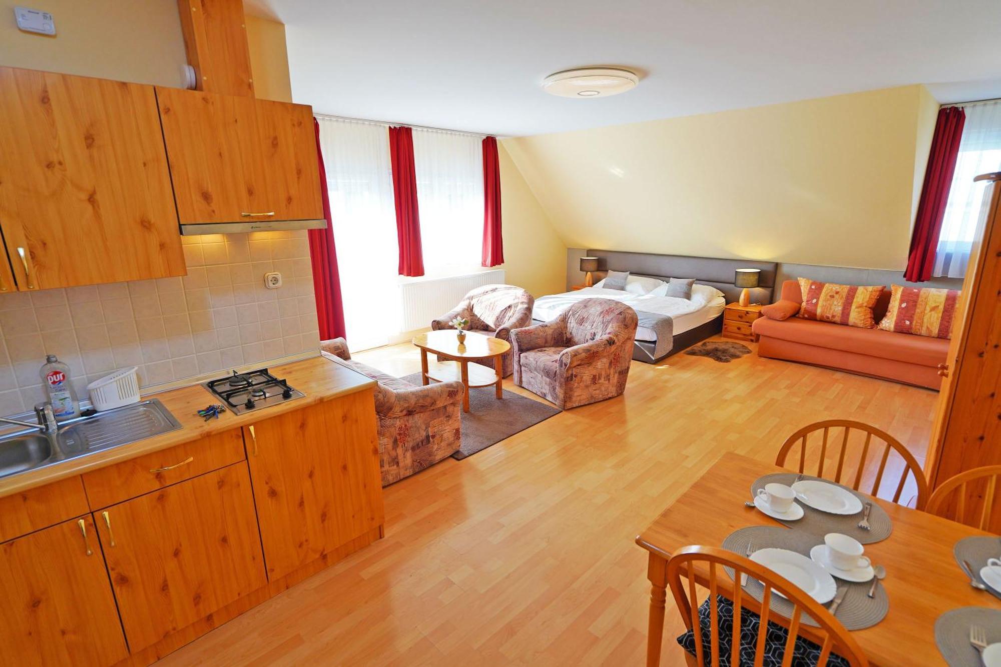 Apartman Brigitte Buekfuerdo エクステリア 写真