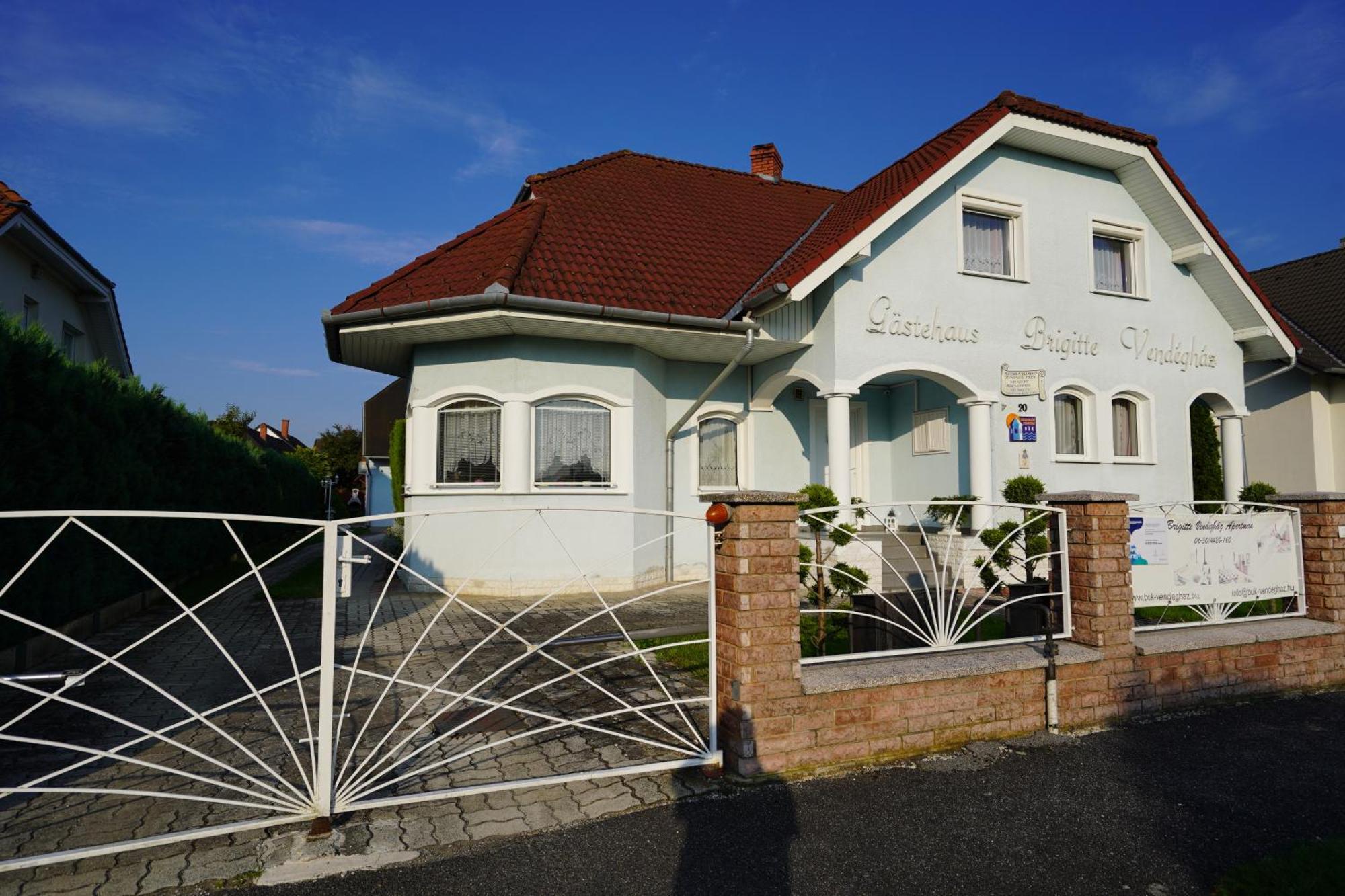 Apartman Brigitte Buekfuerdo エクステリア 写真